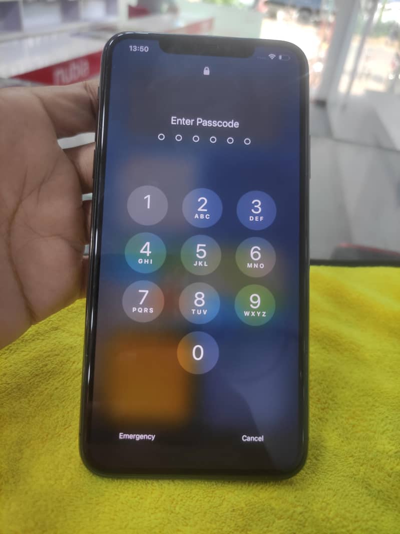 Apple iPhone 11 Pro Max 3