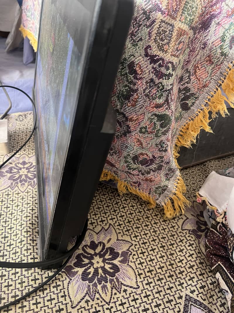 Smart led tv 3