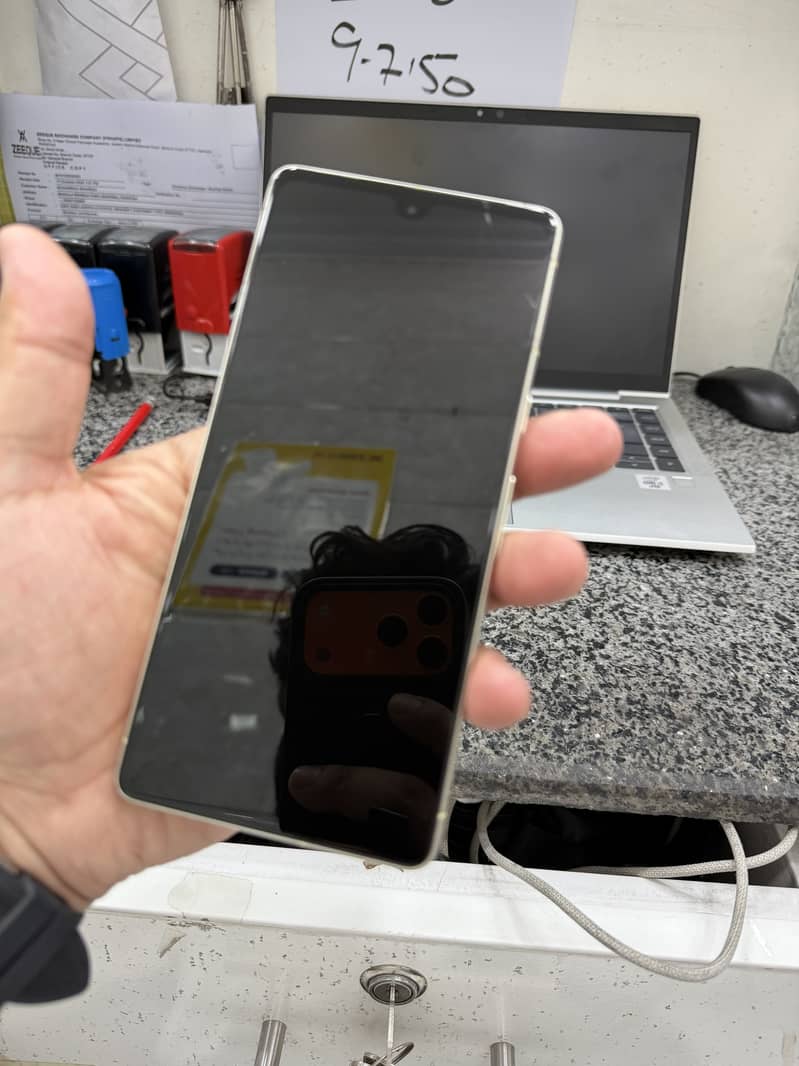 Google Pixel 7 3