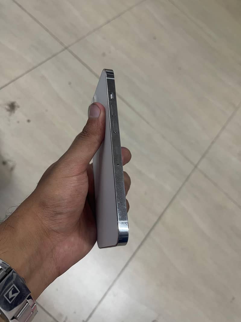Apple iPhone 13 pro 3