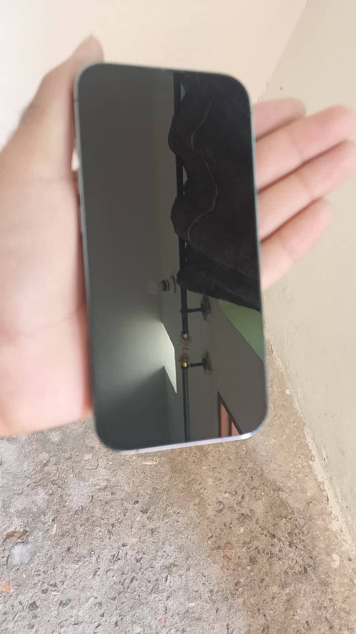 Apple iPhone 14 Pro 2