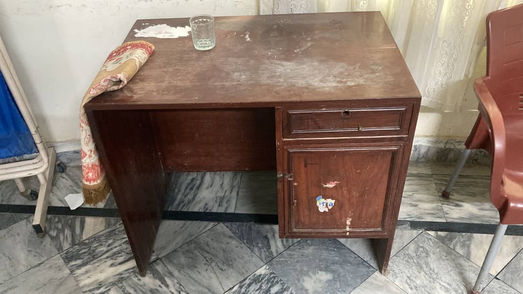 Office table 0