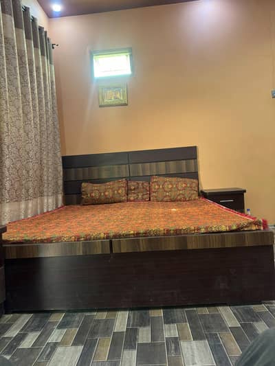 Used Furniture Set