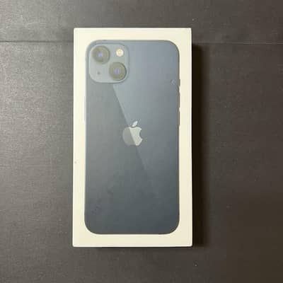 iphone 13 box packed