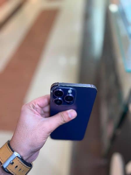 iphone 14pro max 2