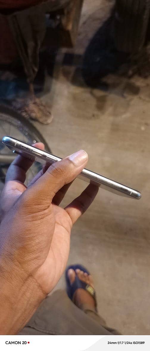 Apple iPhone X 1