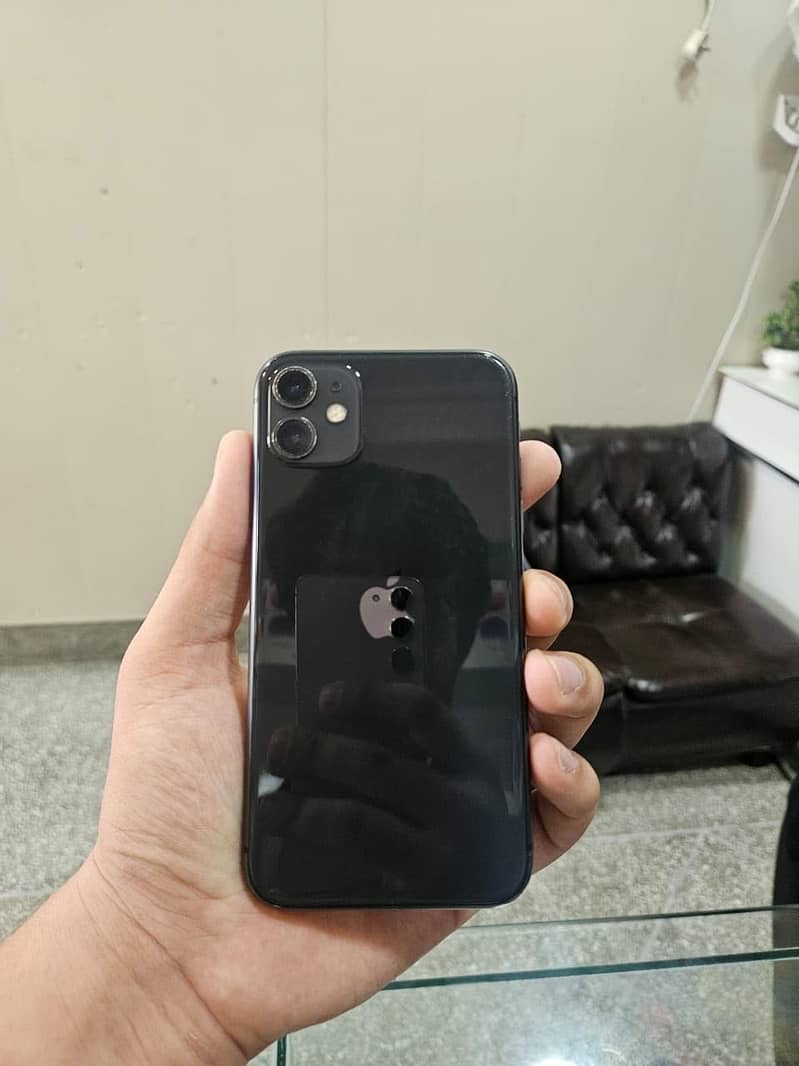 Apple iPhone 11 0