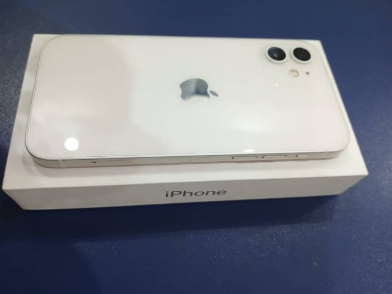 Apple iPhone 12 0