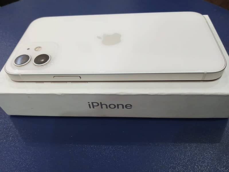 Apple iPhone 12 3