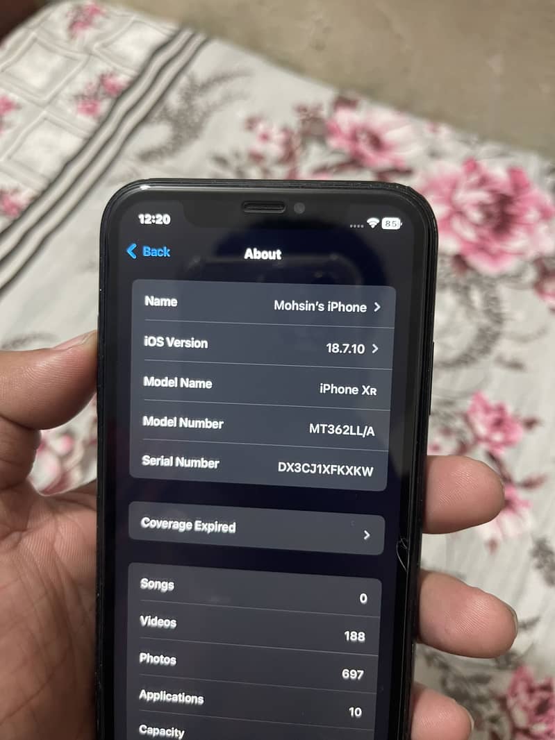 Apple iPhone XR 10