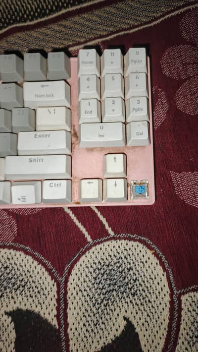 machenical gaming keyboard 70%