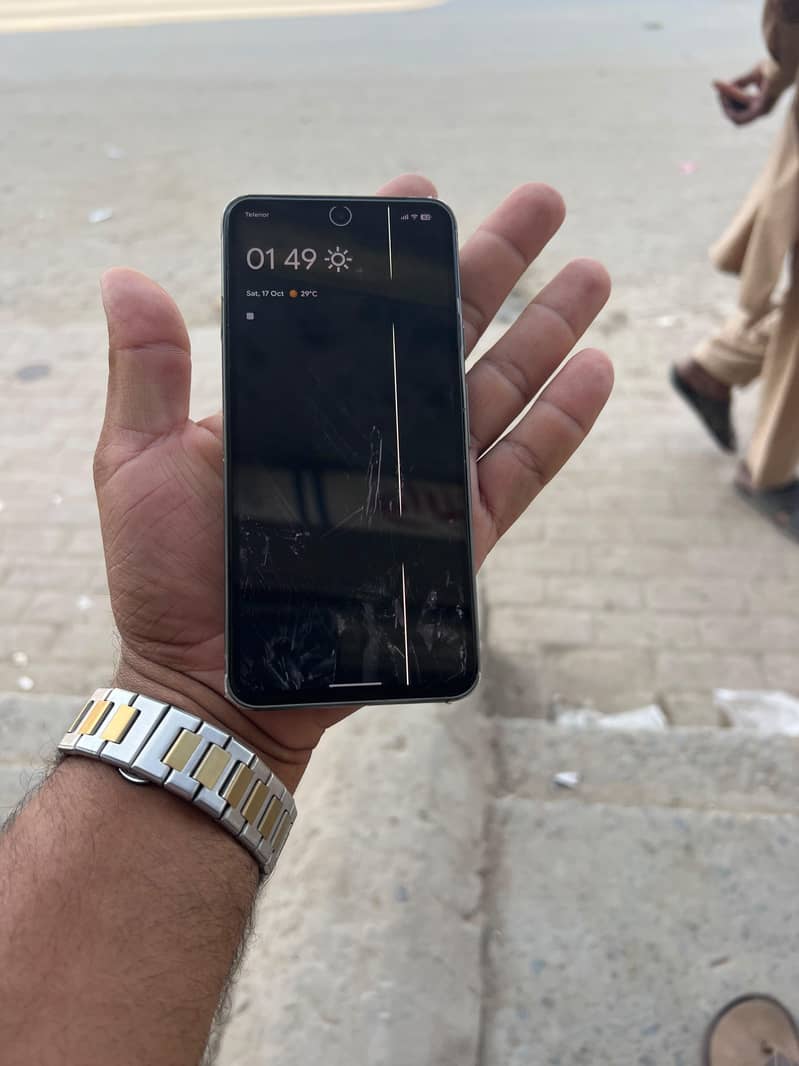 Google Pixel 8 6