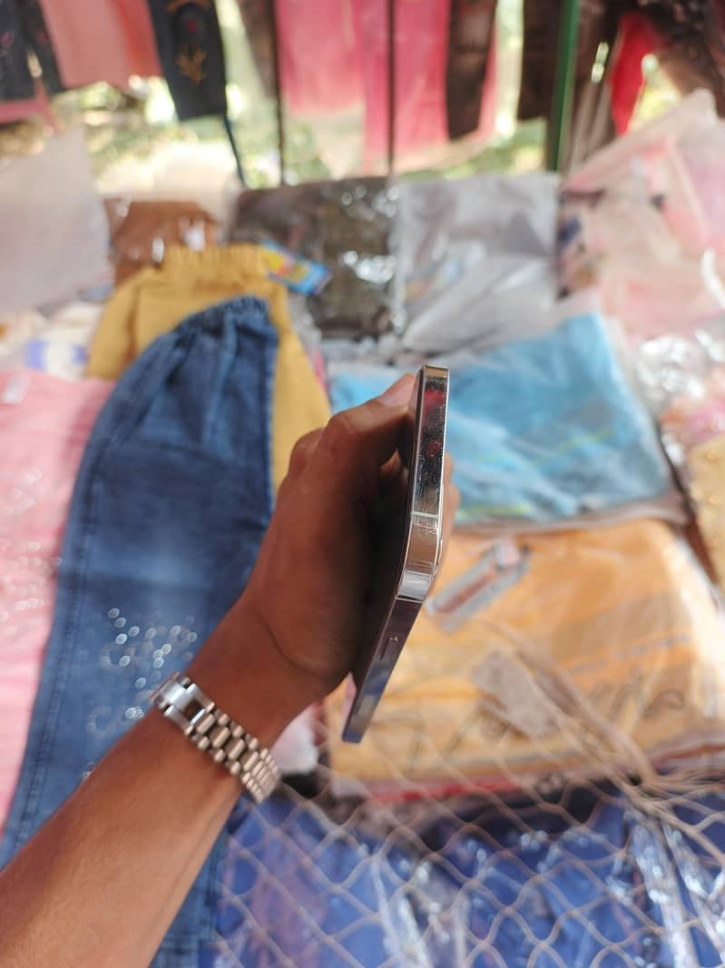 Apple iPhone 12 Pro 0