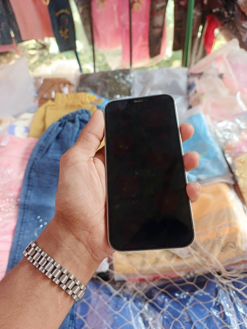 Apple iPhone 12 Pro 4