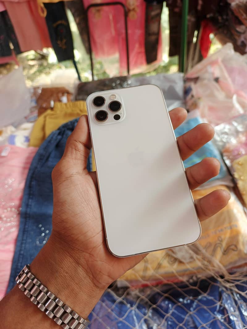 Apple iPhone 12 Pro 6