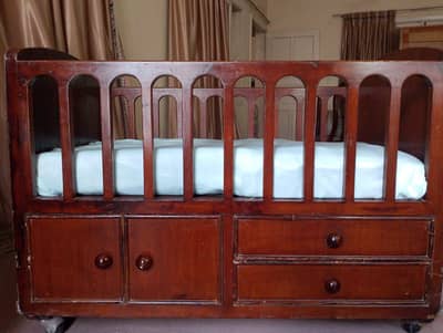 BABY COT