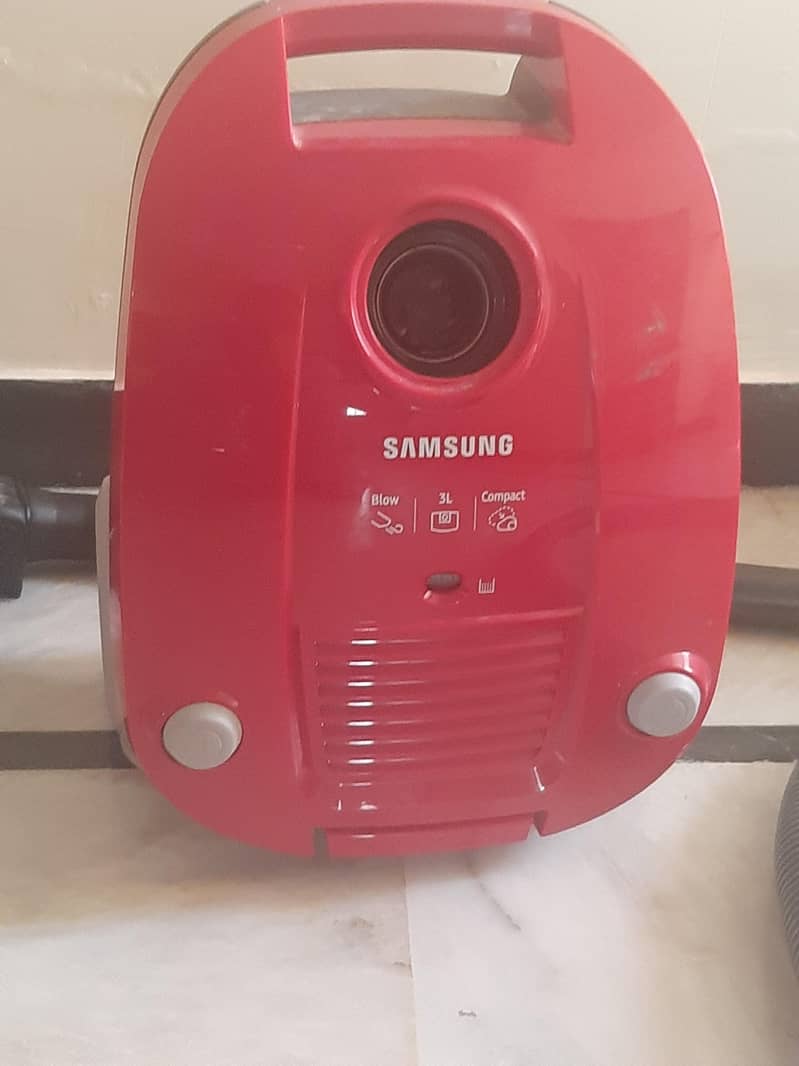 vacuum cleaner 0