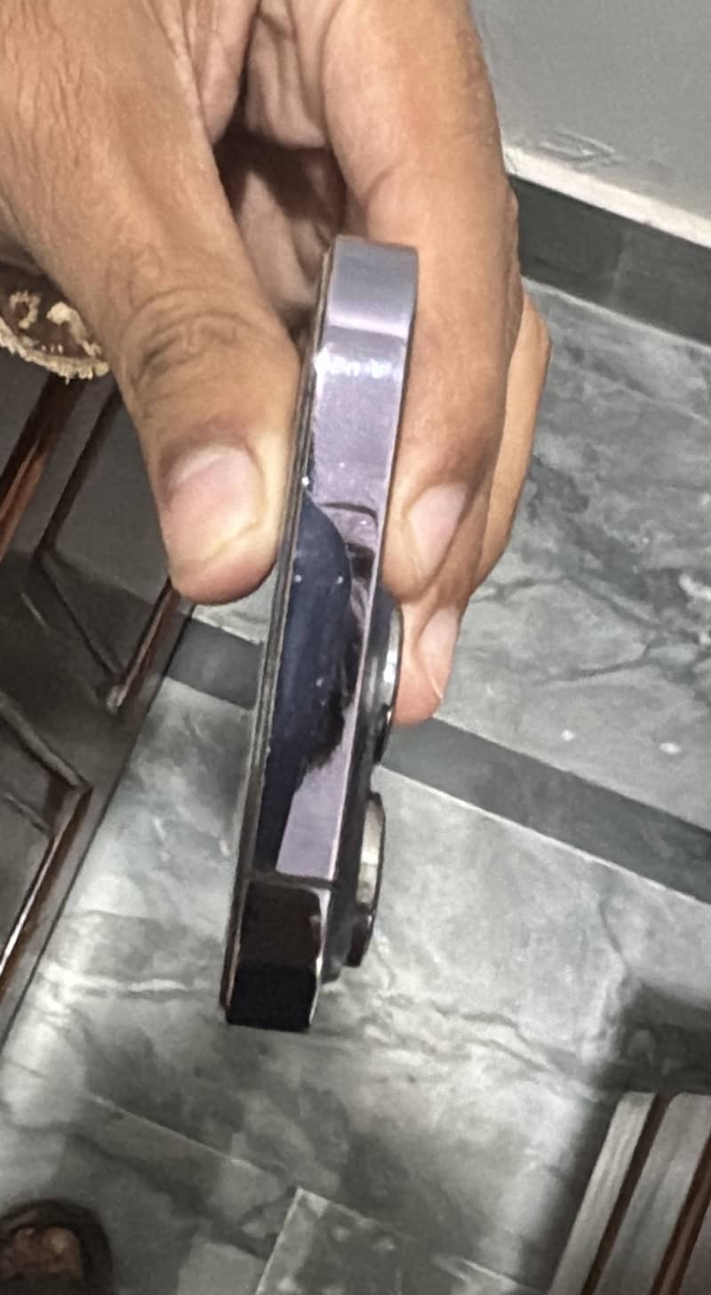 Apple iPhone 14 Pro 4