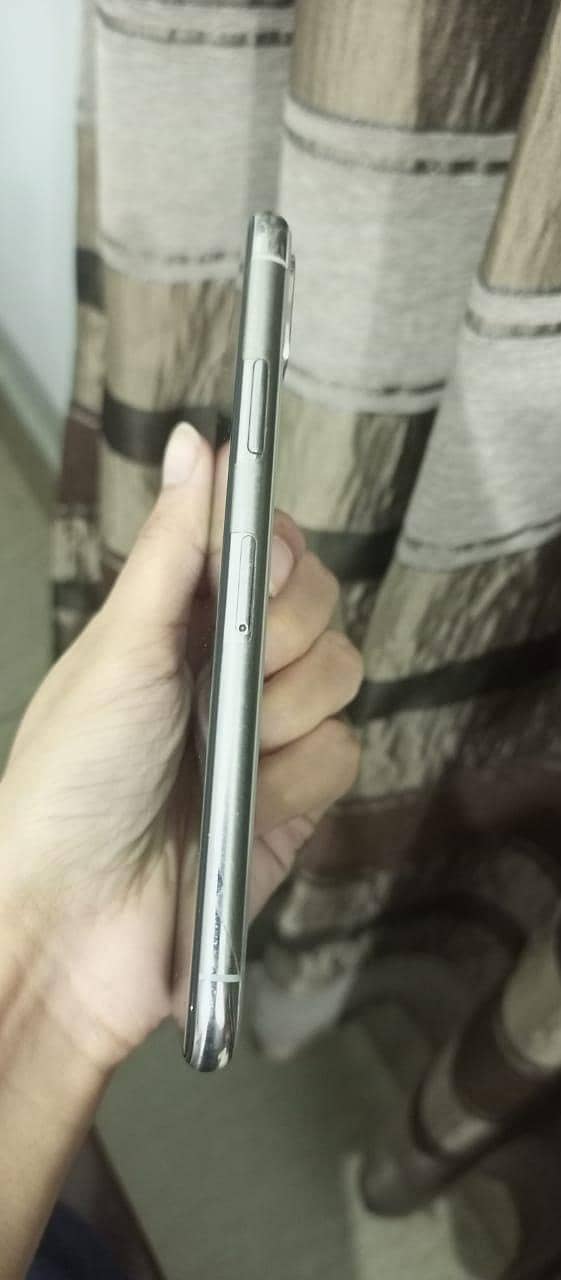 Apple iPhone X 2