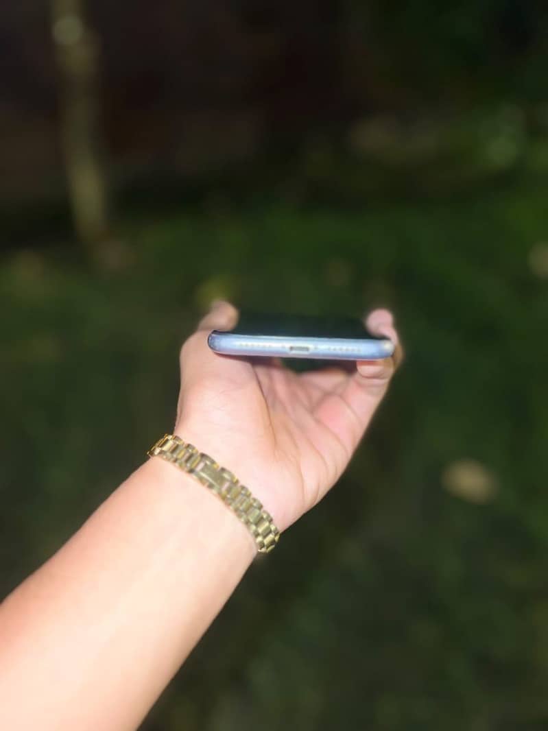 Apple iPhone 11 2