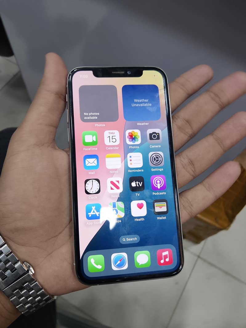 iphone xs 1