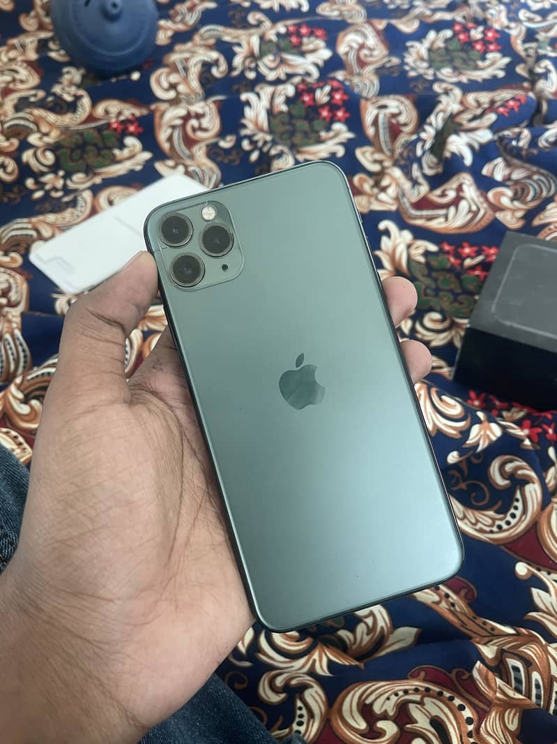 Apple iPhone 11 Pro Max 1