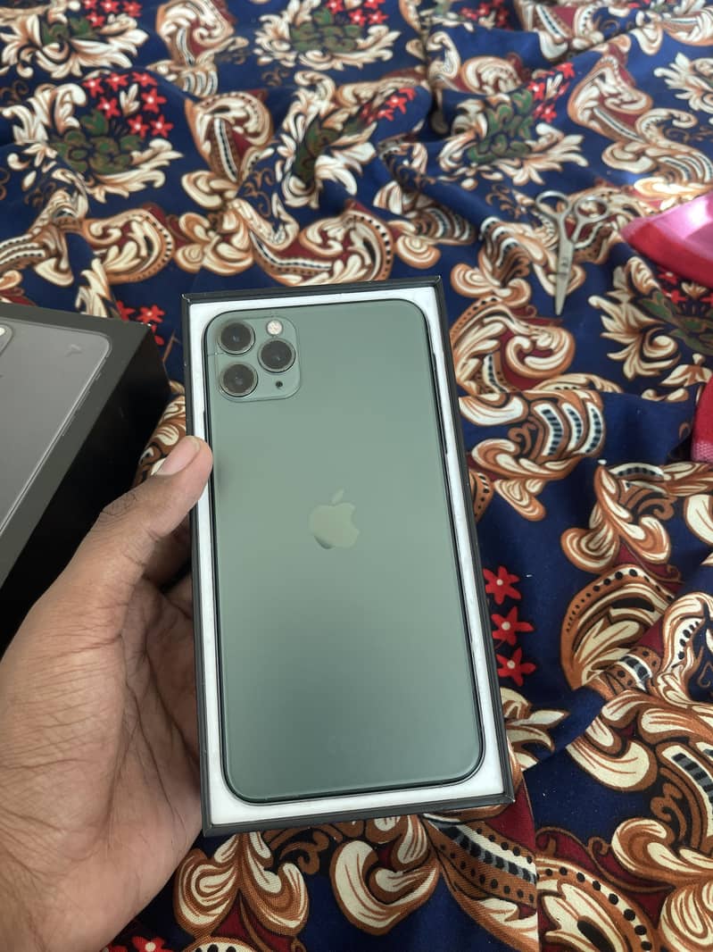 Apple iPhone 11 Pro Max 3