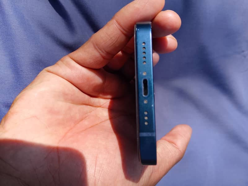 Apple iPhone 13 1