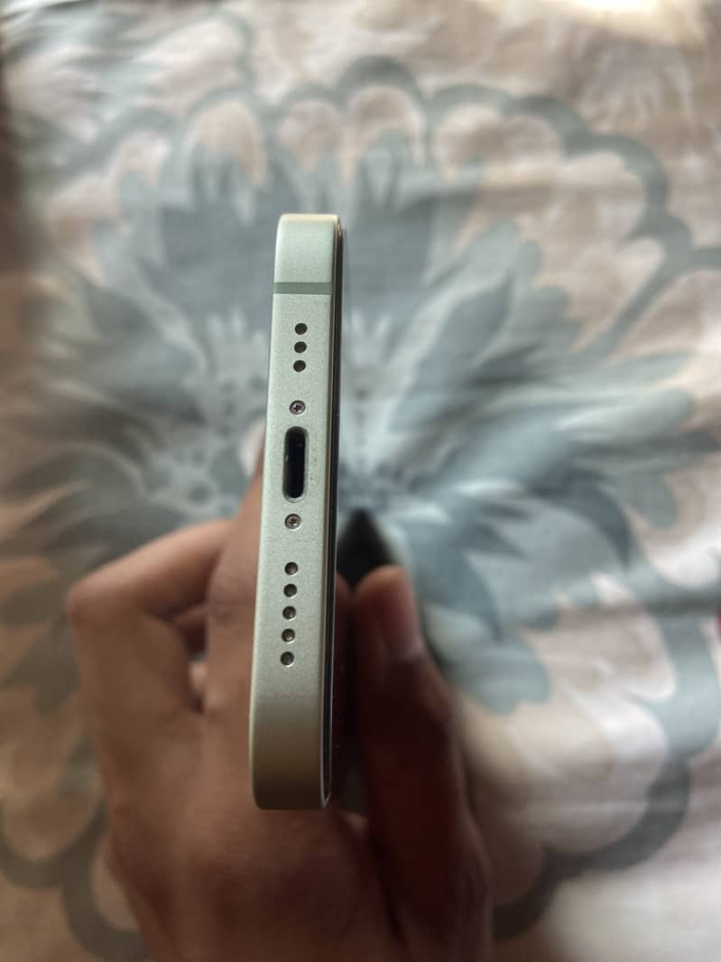 Apple iPhone 12 5