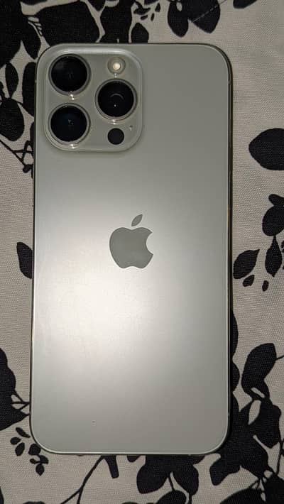 Apple iPhone 15 Pro Max with box