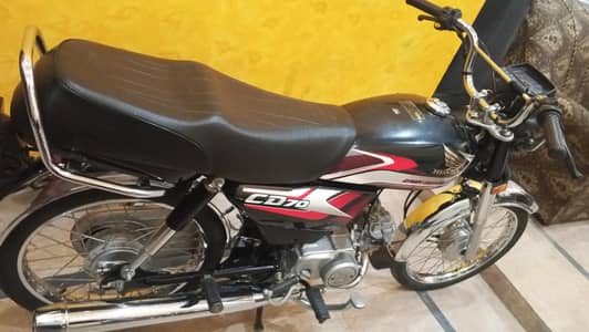 Honda CD 70 2025 (03216131254)