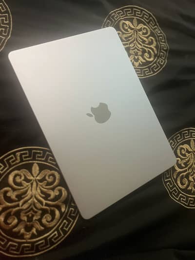 Macbook air m4 16-256 sky blue