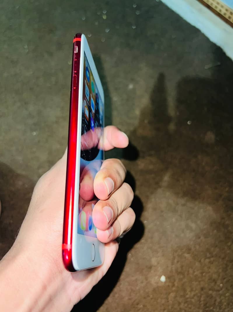 Apple iPhone 7 Plus 1