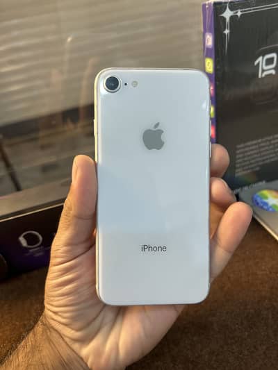 Apple iPhone 8