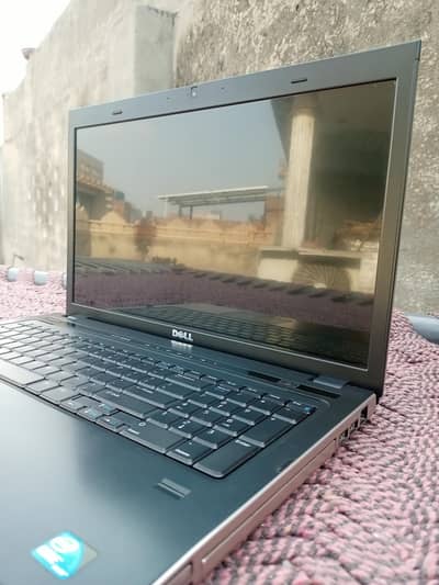 Dell Vostro | Intel Core i5 | 1GB NVIDIA GPU
