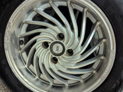 HH Alloy Rim with tyre