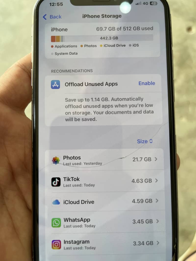 Apple iPhone XS Max 6
