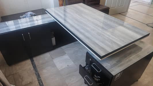 Exucitive office table for sale