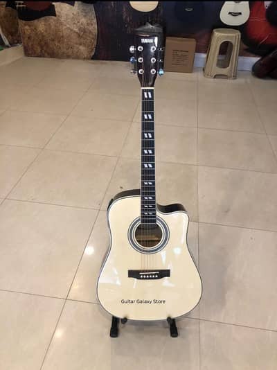 Yamaha F600 Semi-Acoustic Guitar – Complete Package | COD
