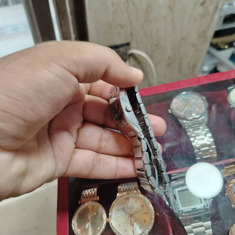 Gucci watch 2