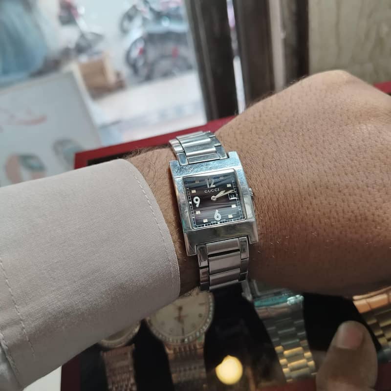Gucci watch 6