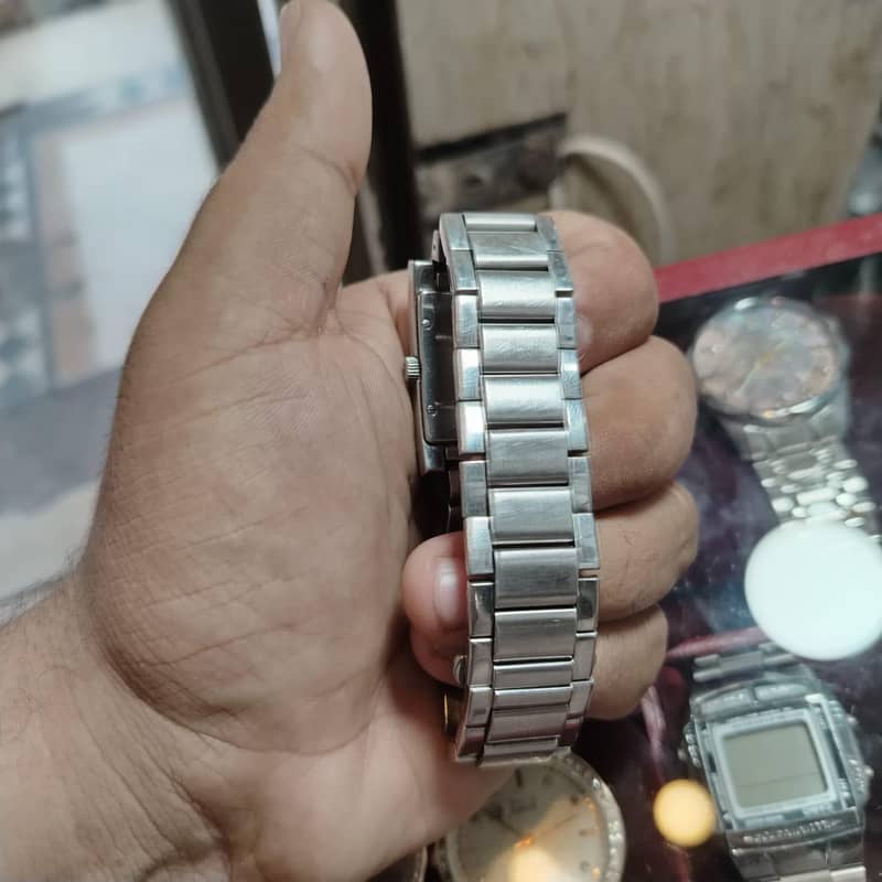 Gucci watch 8