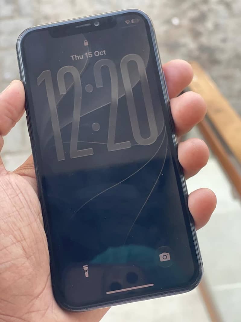 Apple iPhone 11 Pro 1