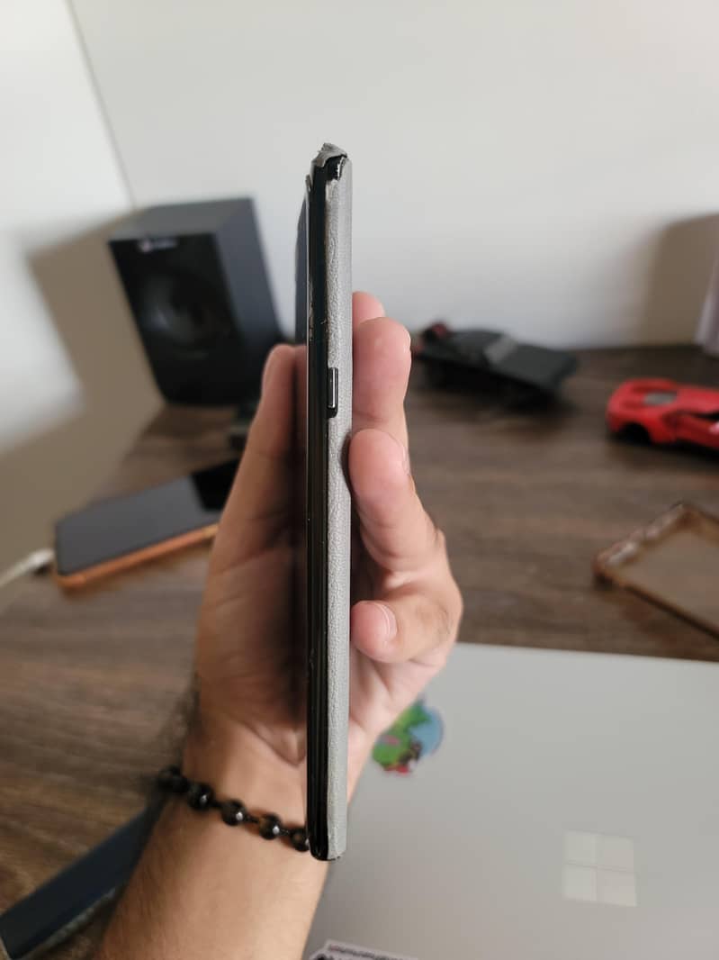 Samsung Mobile Note 9 6