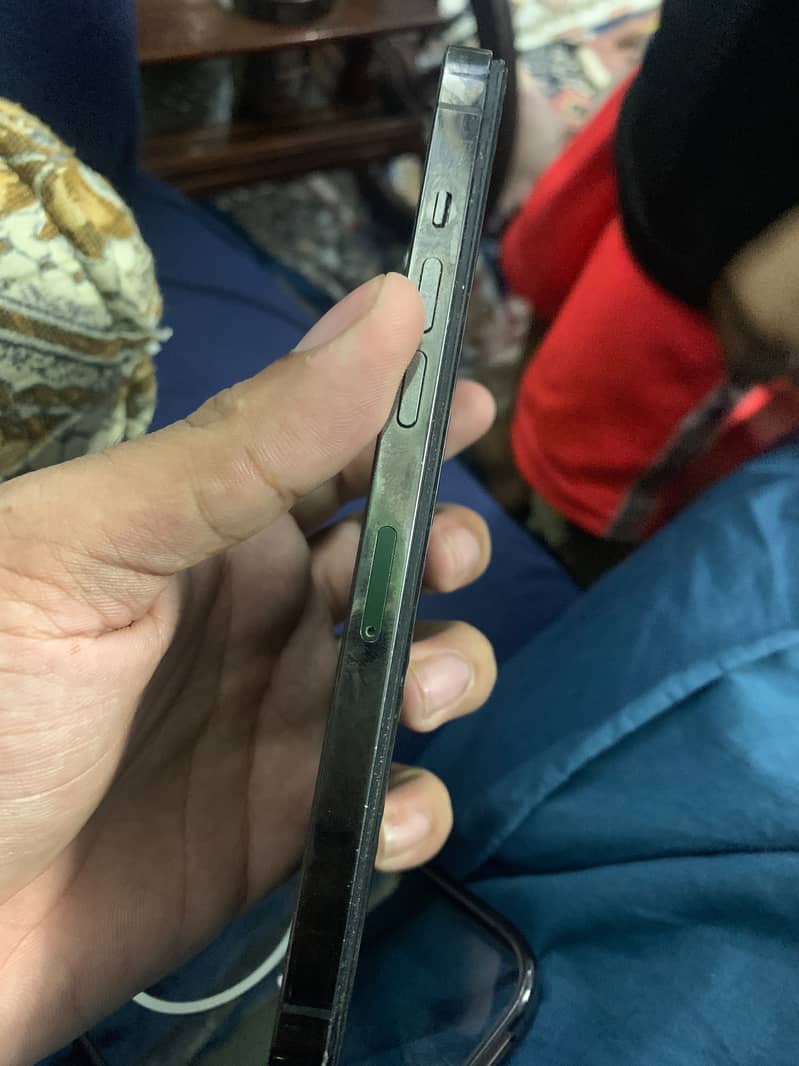 Apple iPhone 12 Pro Max 3