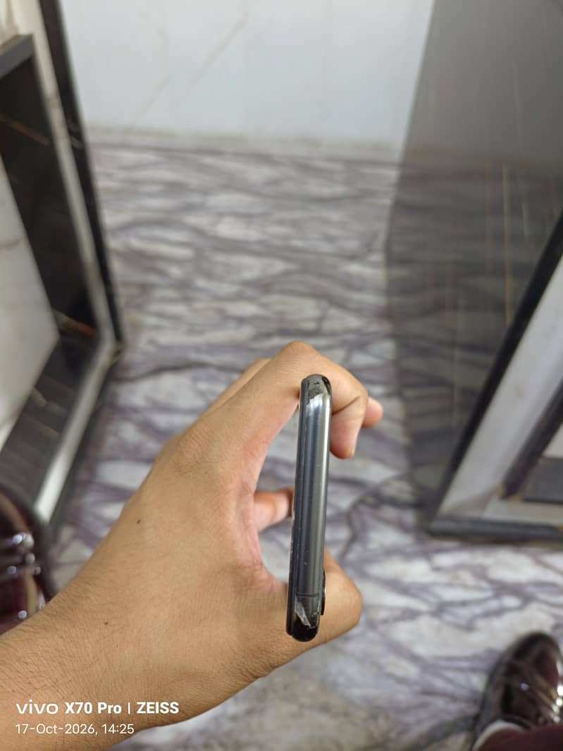 Apple iPhone XS 6