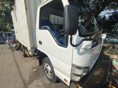 ISUZU NKR