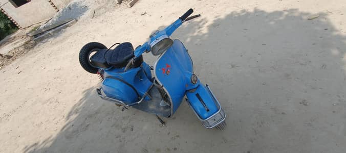 Itallian vespa 159cc 1974 model for sale in Khanewal @_pkr55000
