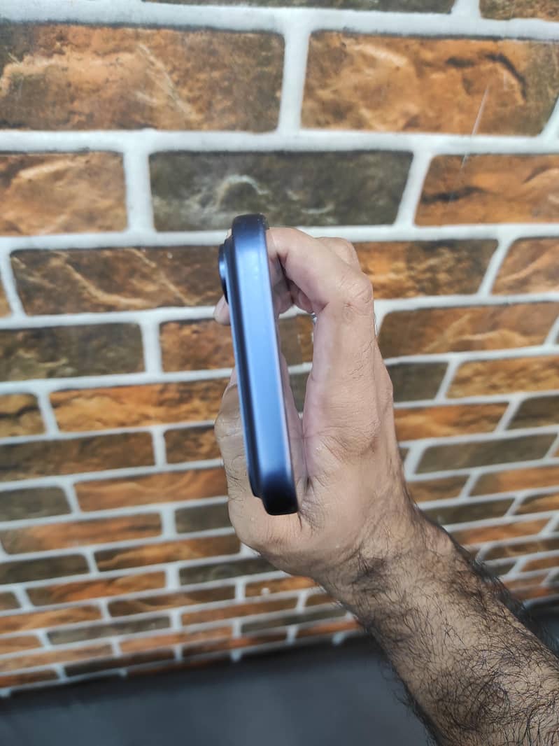 Apple iPhone 17 Pro Max 5