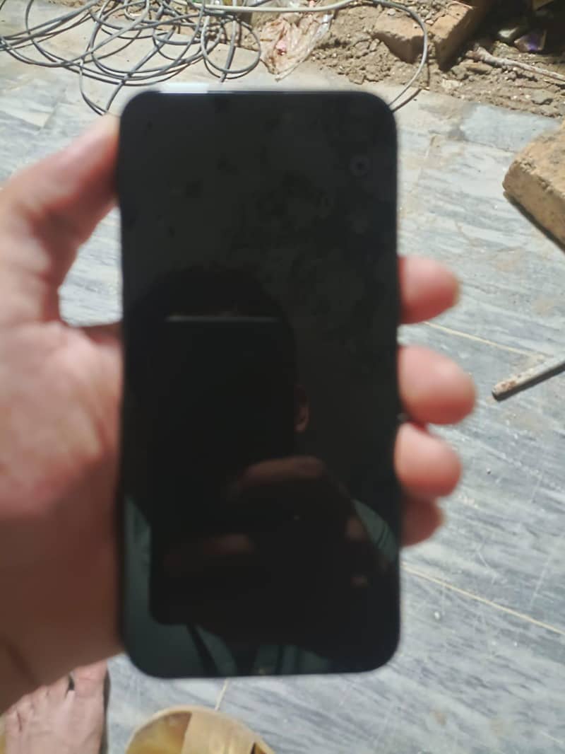 iPhone 15 Pro Max 6